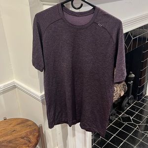 men’s lulu lemon metal vent tech t shirt